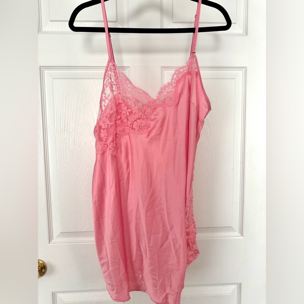 Victoria's Secret Dream Angels Pink Dare to Dream Lace and Satin Slip XXL NEW - Picture 3 of 8